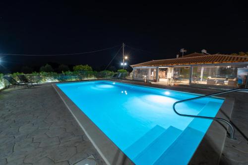 Spedion Villa - Near to sea villas with heated swimming pool