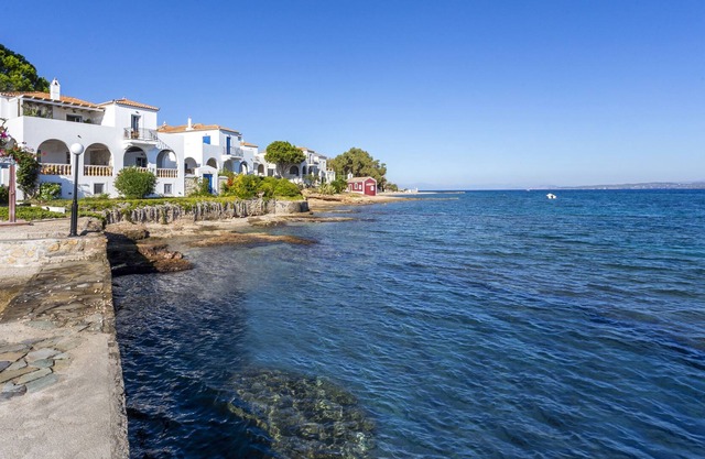 Spetses, Villa traditionnelle au bord de l'eau