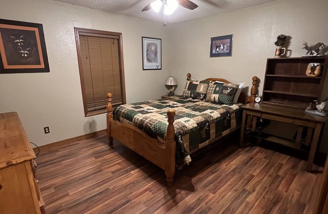 Spillway Road Retreat (2.5 miles from Lake D’Arbonne)