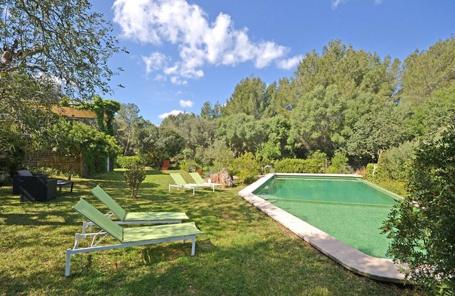 Spiros - Charmante maison de campagne avec piscine près de la plage à Alcúdia