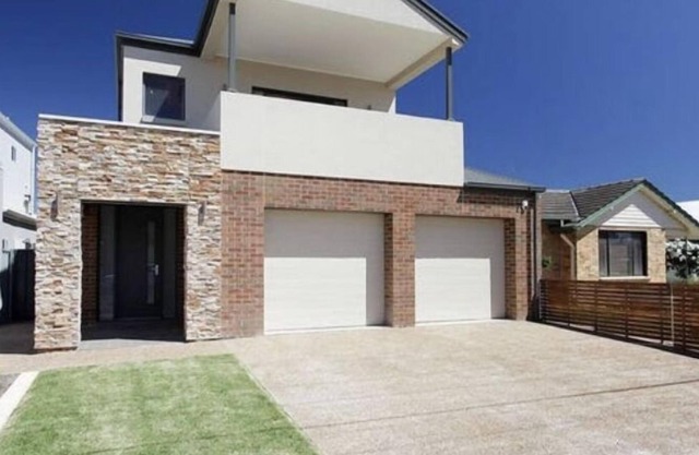 Splash of Colour, Close to the Beach, Pet Friendly