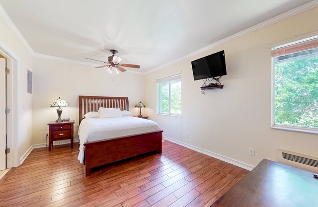 Splendid studio with pool, game room, kitchenette, sauna, tennis, restaurant, AC