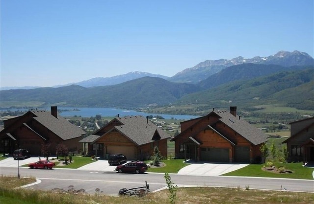 Faites-vous plaisir dans notre luxueuse maison Trappers Ridge!