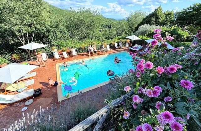 Spoleto Country Park - ideal for grand occasions! Exc yours! Slps 30