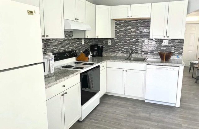 Spooky Nook Neighbor - 2 bed / 1.5 bath - Sleeps 6