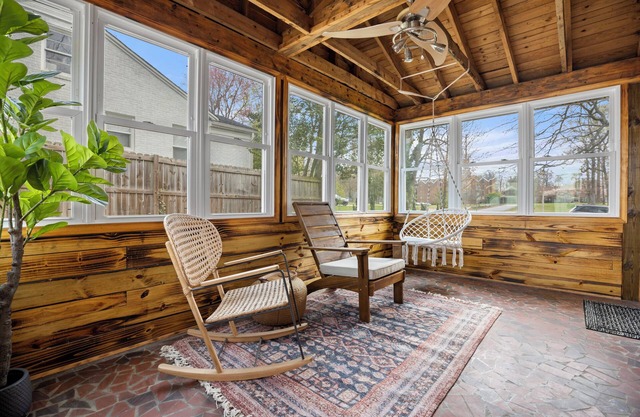 Sports Bar + Work Center + 6 TVs + Fully Fenced Backyard