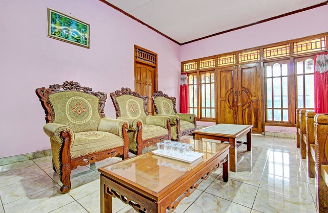 SPOT ON 93199 Bunda Family Homestay Syariah