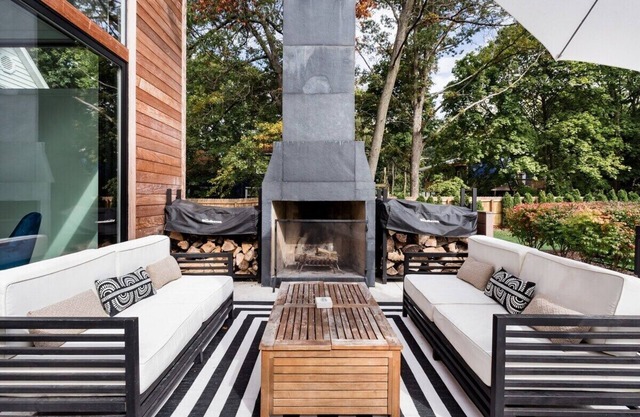 Sprawling Modern Home with Chef's Kitchen, Pool & Hot Tubs - walk to the beach!