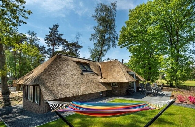 Sprielderbosch 41 Luxury holiday home on a holiday park in the Veluwe