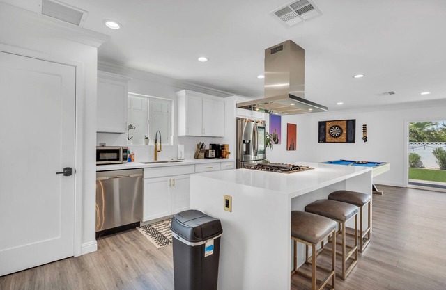 Spring Training Destination! Two fields within 3 miles close to Old Town!