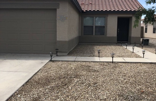 Magnifiquement rénové 3BD, 2BA maison à Surprise, AZ