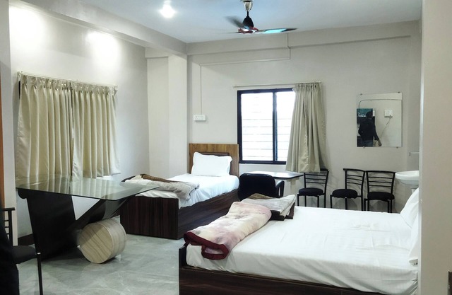 SR HOTEL KILERAMA ASHTA