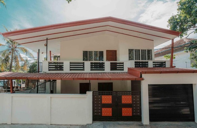Sri Construction Circuit Bungalow