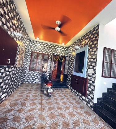 SS Hall Stay