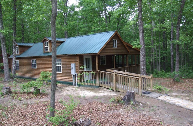 Cabane isolée SS à Woods-Cumberland Plateau Retreat (Trois + nuits 100 $ de rabais)
