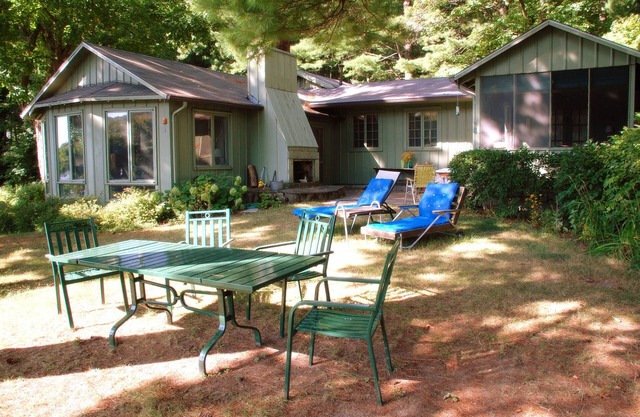 St. Croix River Summer House à Scandia, Bord de l'eau Accès et vue imprenable.