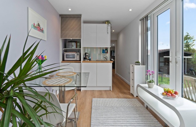 St Helens Studio - Free Parking By My Getaways
