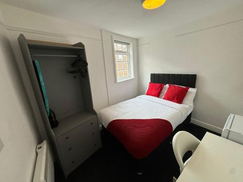 St James's Terrace Studio Rooms