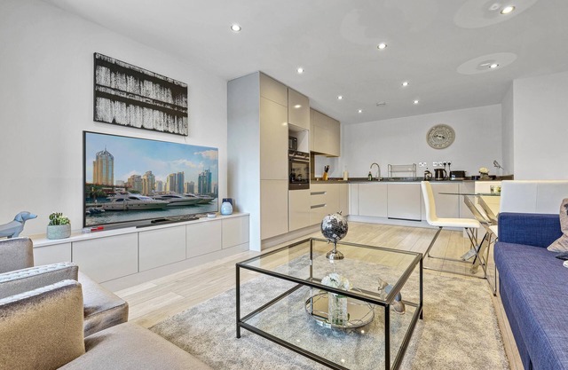 St Martins House Luxury Apartments Ruislip- Apt D