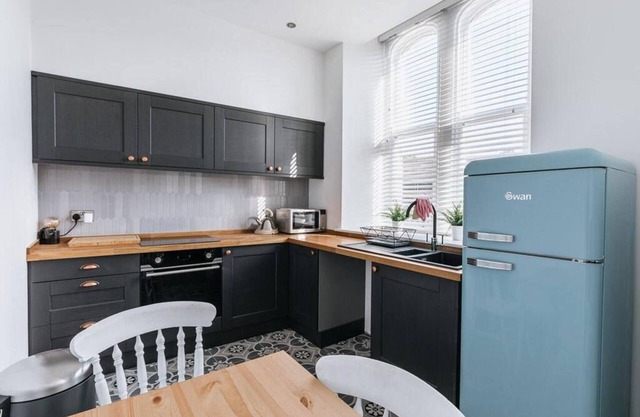 ST MARYS APARTMENT // 1 BEDROOM MODERN ACCOMMODATION IN THE MARKET TOWN PENISTON