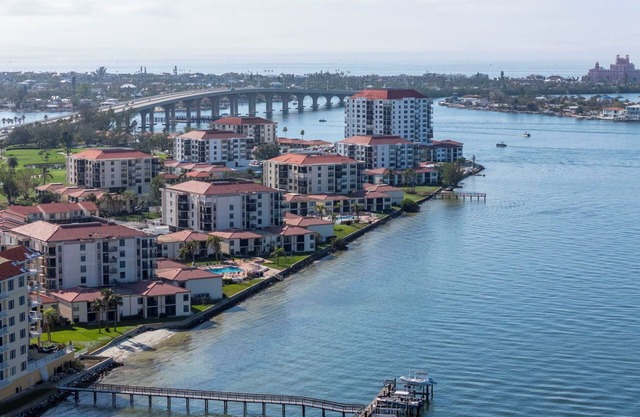 ST Pete Isla Casa A condo in St. Petersburg, Floridan 2 bedrooms2 beds2 baths