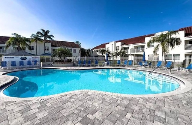 Premium Resort - St Pete's - Sleeps 6 - 7 Day Rental Newly Renovated