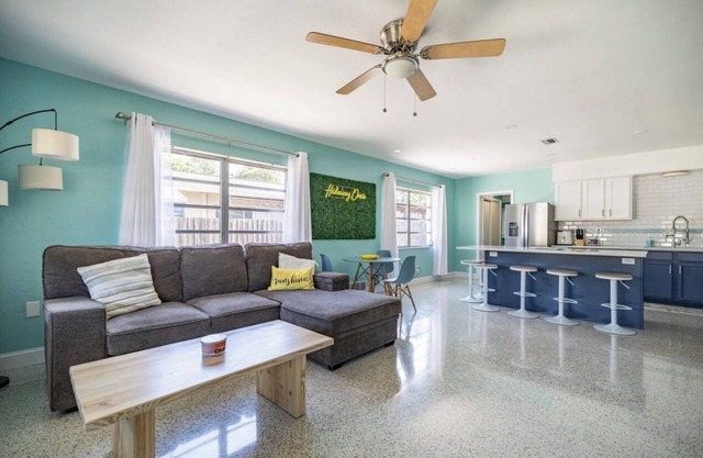 St Pete’s Hideaway Oasis - Minutes to the beach, downtown & Tropicana stadium!