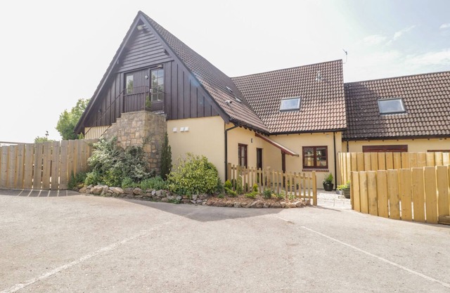LOFT ESTABLE, ideal para familias, con un jardín en Winscombe, Ref 997600