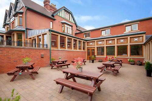 Staindrop Hotel