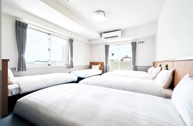 Standard 6 beds Bath with washroom 45 m2 / Naha Okinawa