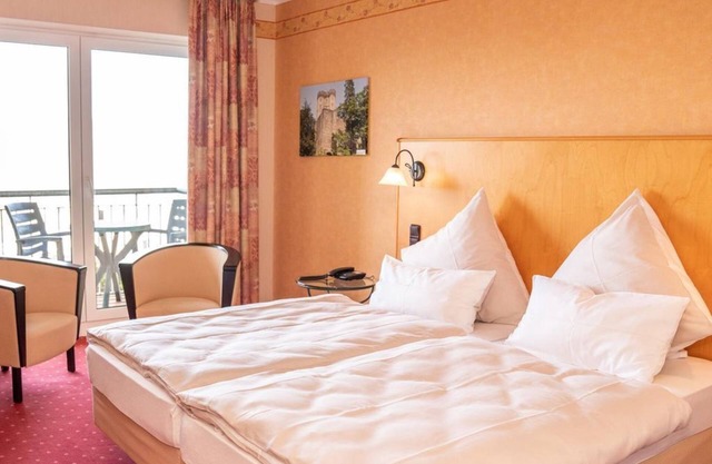 Chambre double standard bain / WC - Hotel Löwenstein