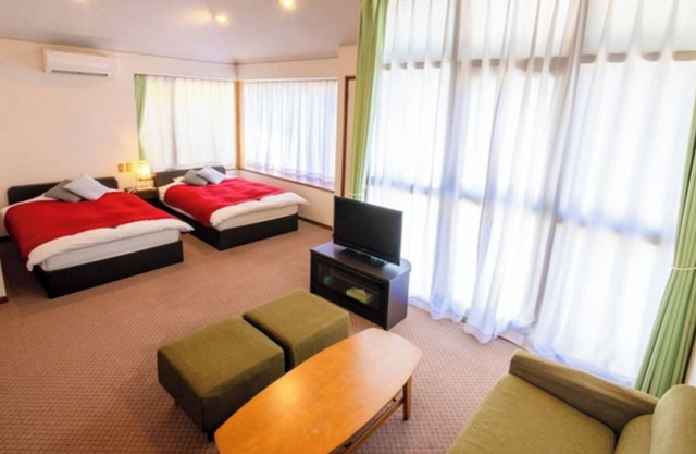 Standard JapaneseWestern style cottage | Room on / Ito Shizuoka