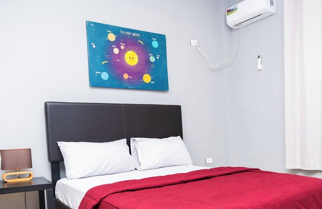 Standard Queen Room