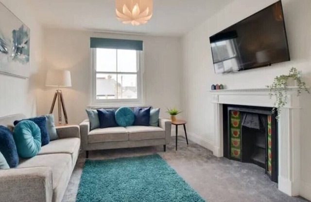 Standout 2BD Coastal Cottages in South Devon