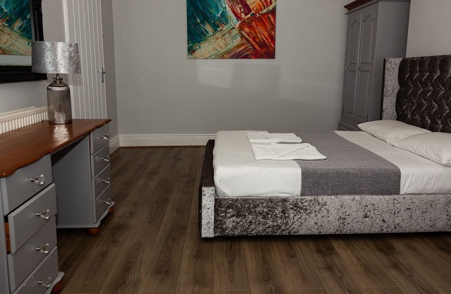 Appartement-Salle de bain privée séparée-Stanhope Road