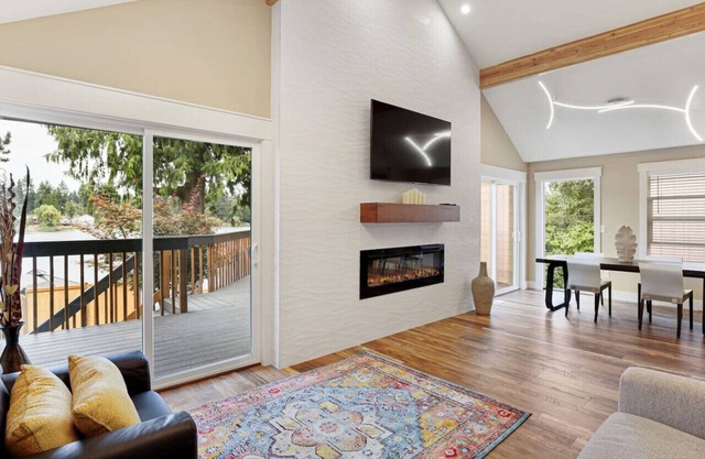Star Lake Waterfront Craftsman Modern