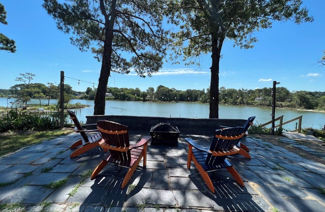 Starfish Waterfront Cottage 146 Circle Drive