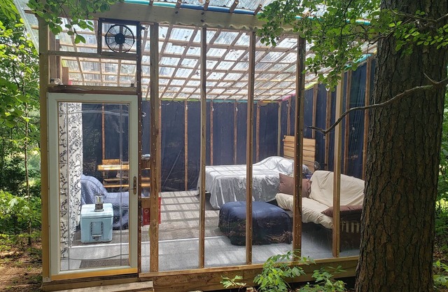 Immersive Forest stargazing experience with solar power