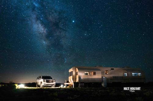 Stargazer, AC, Heat, Free firewood, ice cream, bottled water and smores