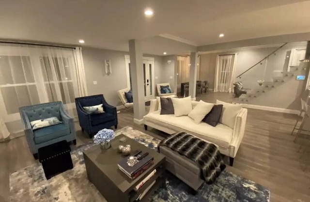Starlake: A fully remodeled boutique style cottage