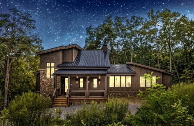 Starlight Ridge - Stunning Mountain Getaway!