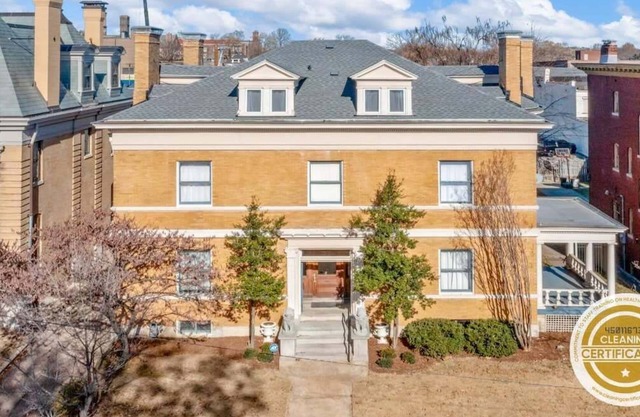 Stately 8BR Historic CWE Home / ABODEbucks