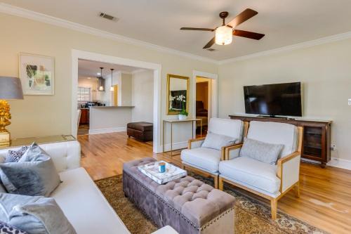 Stay and Play in Pensacola Apartment Near Dtwn