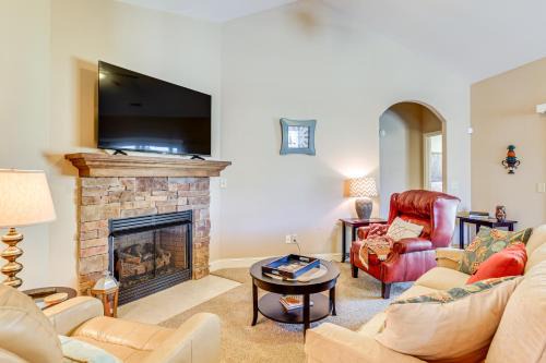 Stay at Jos Taylor Retreat 9 Mi to Greenville!