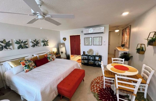 Stay at Tropical Vibes, in beautiful Las Croabas, Fajardo.