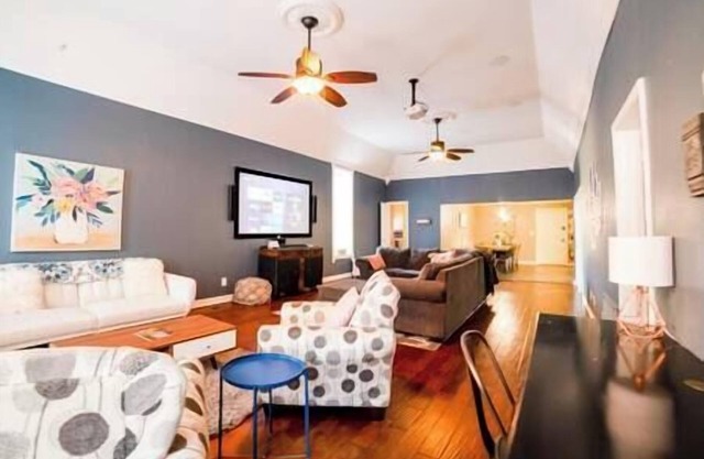 Stay Eureka Springs Apartment Suite