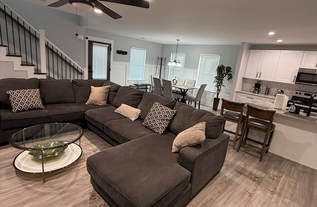 Stay in a new modern townhouse. Sleeps 10.