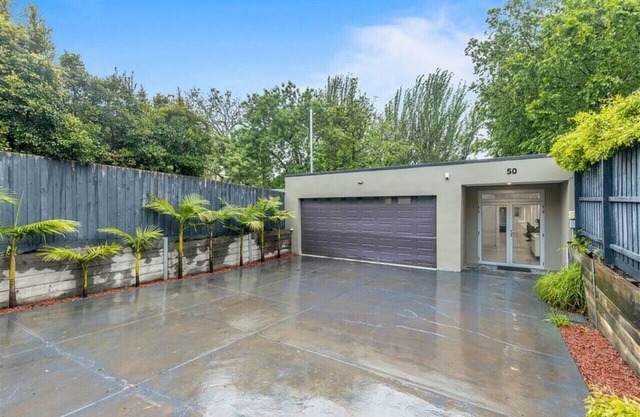 StayAU Canterbury Spacious Villa Staycation East of Melbourne
