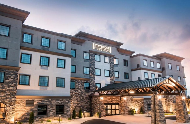 Staybridge Suites - Wisconsin Dells - Lake Delton by IHG