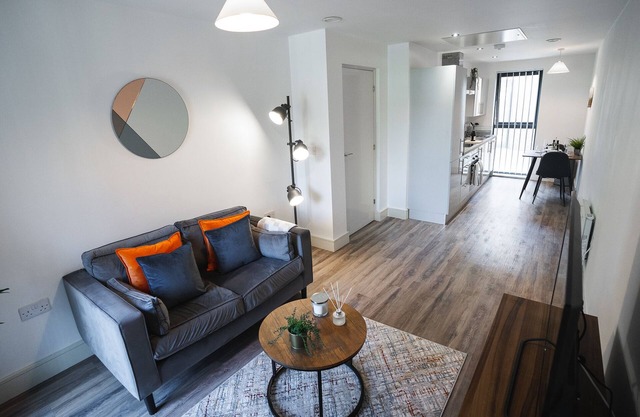 Appartement-Moderne-Salle de bain privée séparée-Vue ville